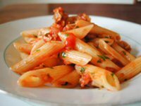 Pasta and Fresh Tomato Sauce