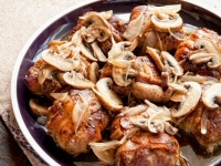 Paupiettes de Veau (Veal Rounds) in a Mushroom Cream Sauce Paupiettes de Veau (Veal Rounds) in a Mushroom Cream Sauce