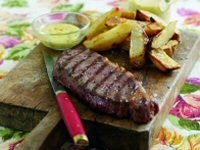 Steak with Béarnaise Sauce