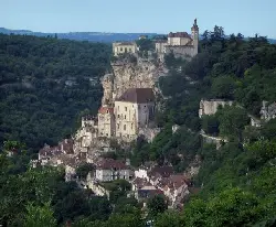 Rocamadour, the town that hangs on a cliff